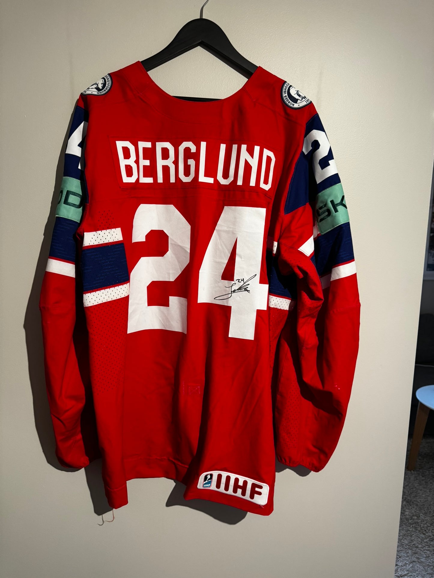 24 Berglund, signert