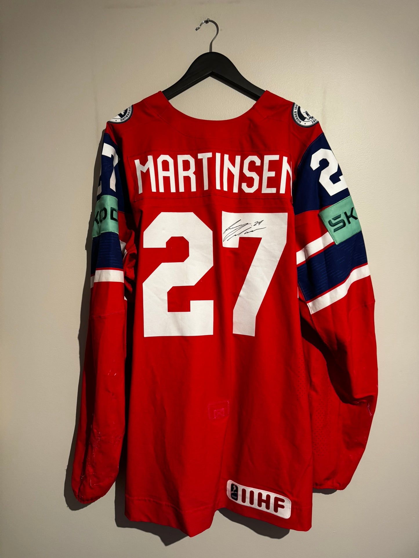 27 Martinsen, signert