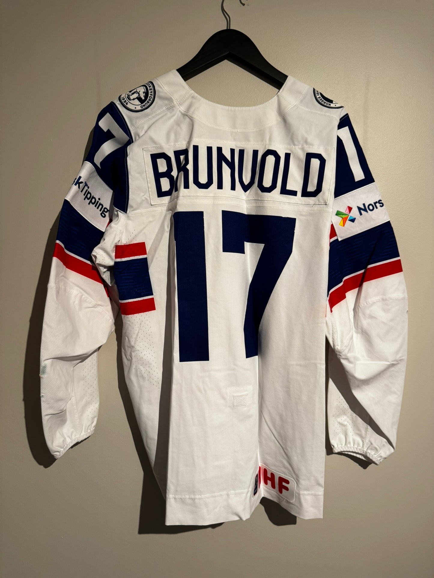 17 Brunvold
