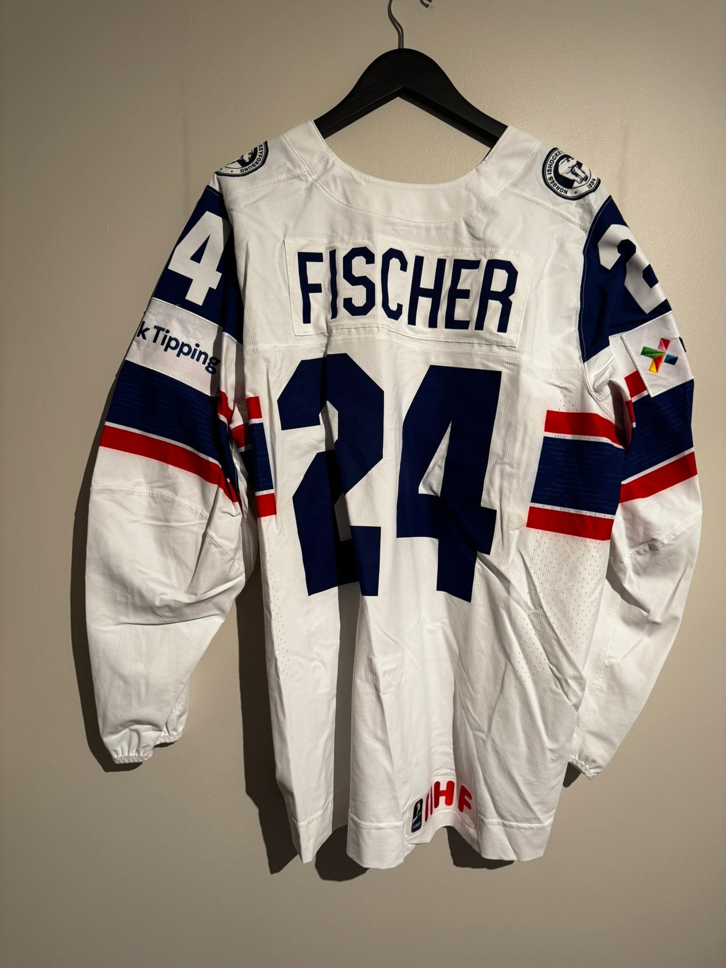 24 Fischer (C)